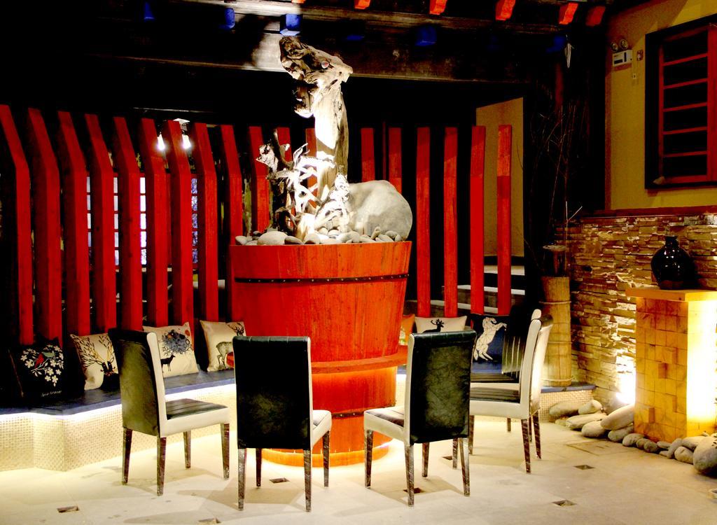 Jiumi Snow Mountain Original Art Hotel シャングリラ県 エクステリア 写真